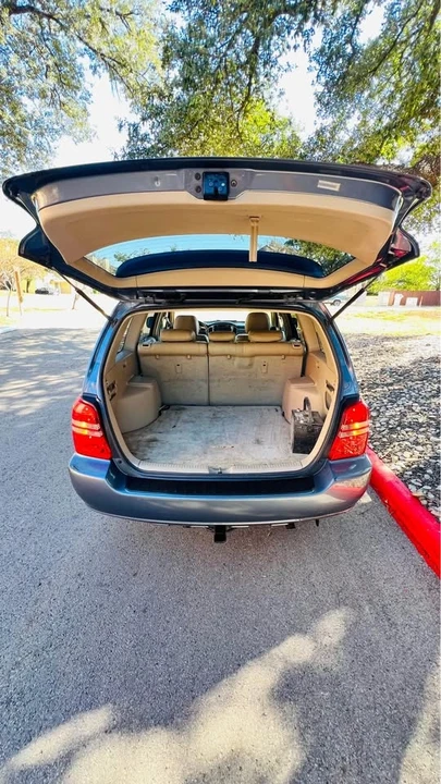 2004 Toyota Highlander - Image 6 of 19