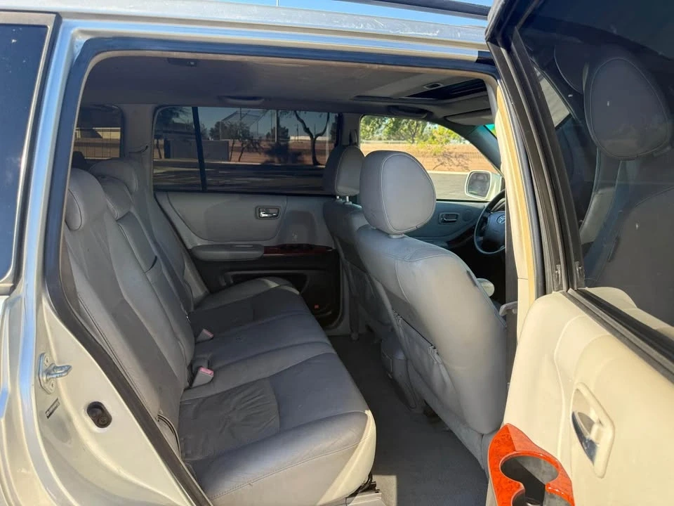 2004 Toyota Highlander - Image 5 of 16