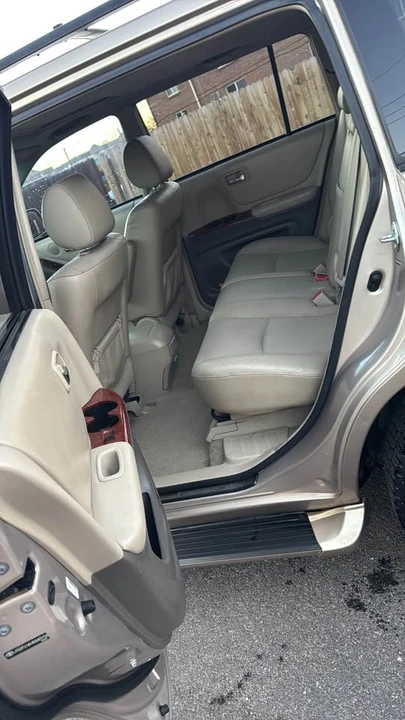 2004 Toyota Highlander - Image 12 of 17
