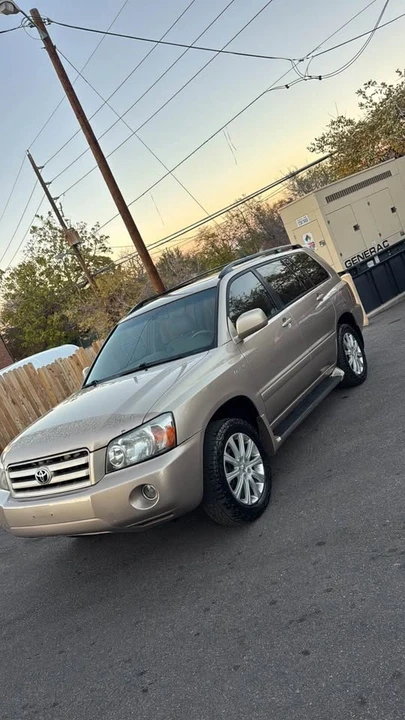 2004 Toyota Highlander - Image 3 of 17