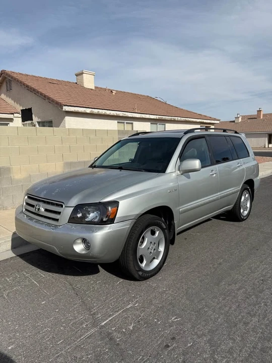 2004 Toyota Highlander - Image 4 of 8