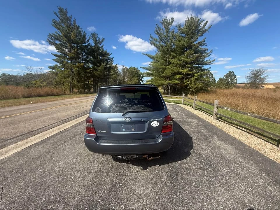 2004 Toyota Highlander - Image 7 of 18