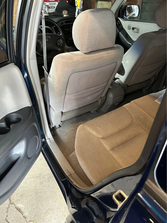 2004 Toyota Highlander - Image 2 of 15