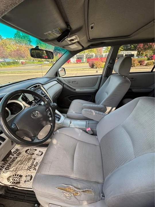 2004 Toyota Highlander - Image 6 of 14