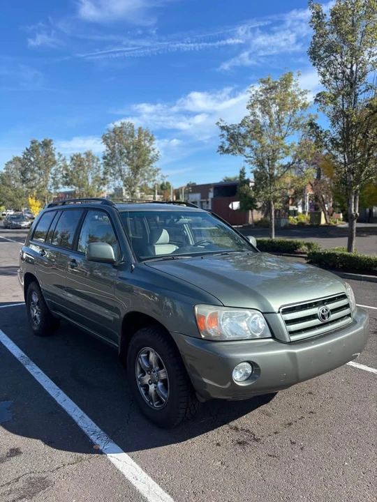 2004 Toyota Highlander - Image 2 of 14