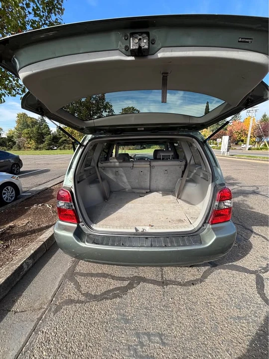 2004 Toyota Highlander - Image 9 of 14