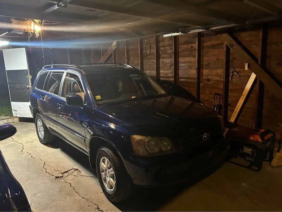2004 Toyota Highlander - Image 7 of 15