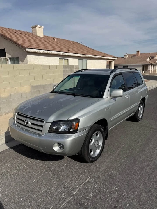 2004 Toyota Highlander - Image 8 of 8