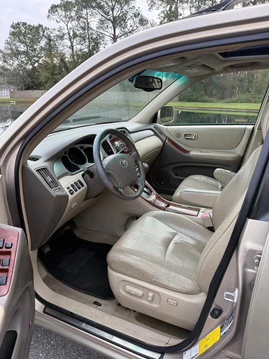 2004 Toyota Highlander - Image 5 of 9