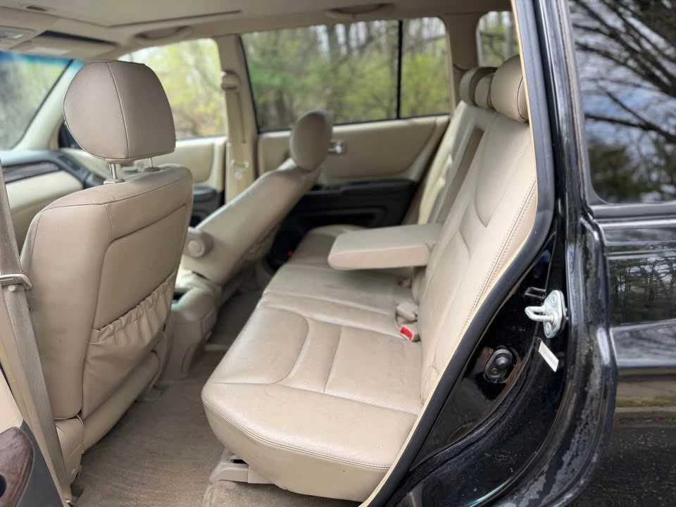 2004 Toyota Highlander - Image 7 of 7
