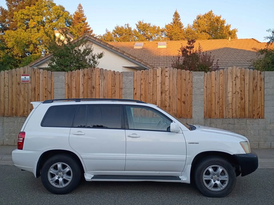 2004 Toyota Highlander - Image 3 of 6