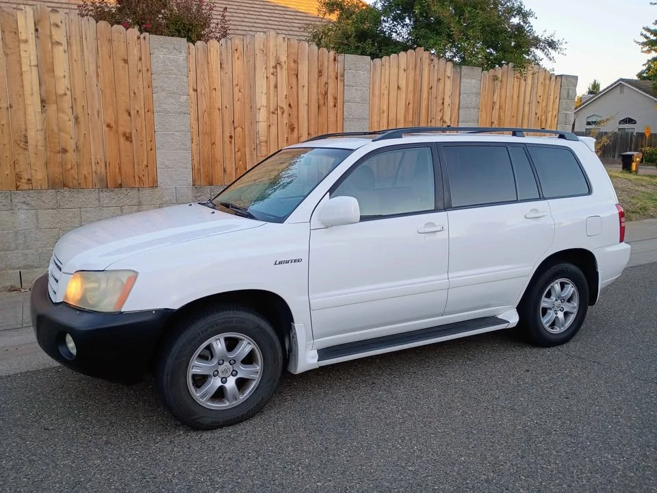 2004 Toyota Highlander - Image 2 of 6
