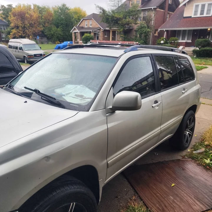 2004 Toyota Highlander - Image 3 of 4