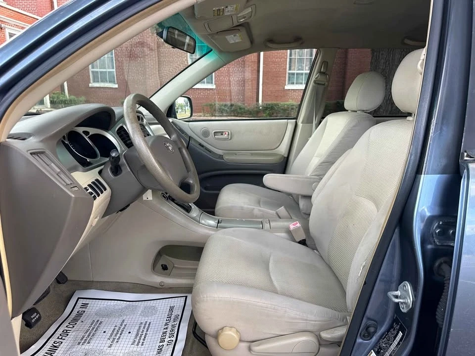 2004 Toyota Highlander - Image 5 of 17