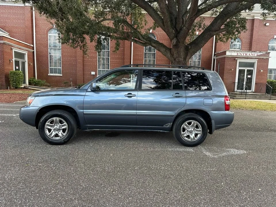 2004 Toyota Highlander - Image 7 of 17