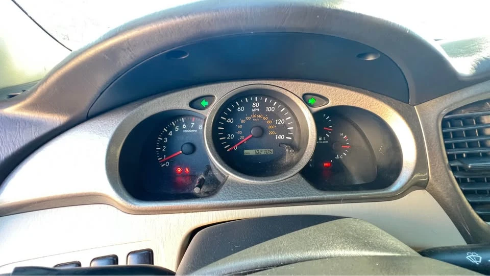 2004 Toyota Highlander - Image 14 of 18