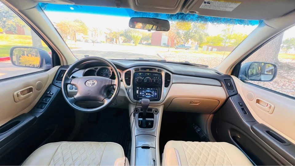 2004 Toyota Highlander - Image 13 of 18