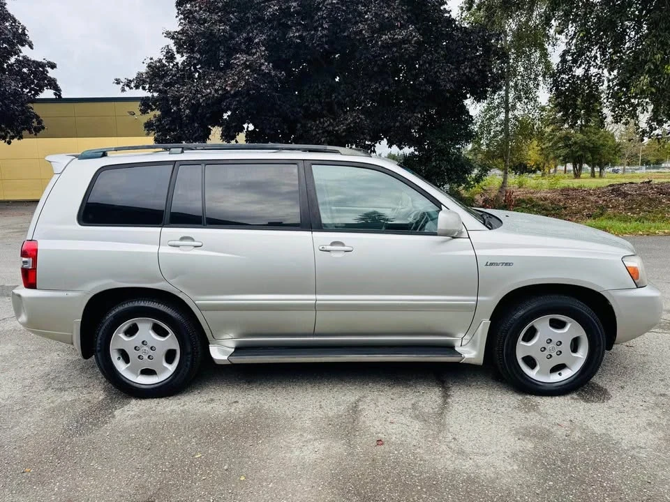 2004 Toyota Highlander - Image 6 of 13