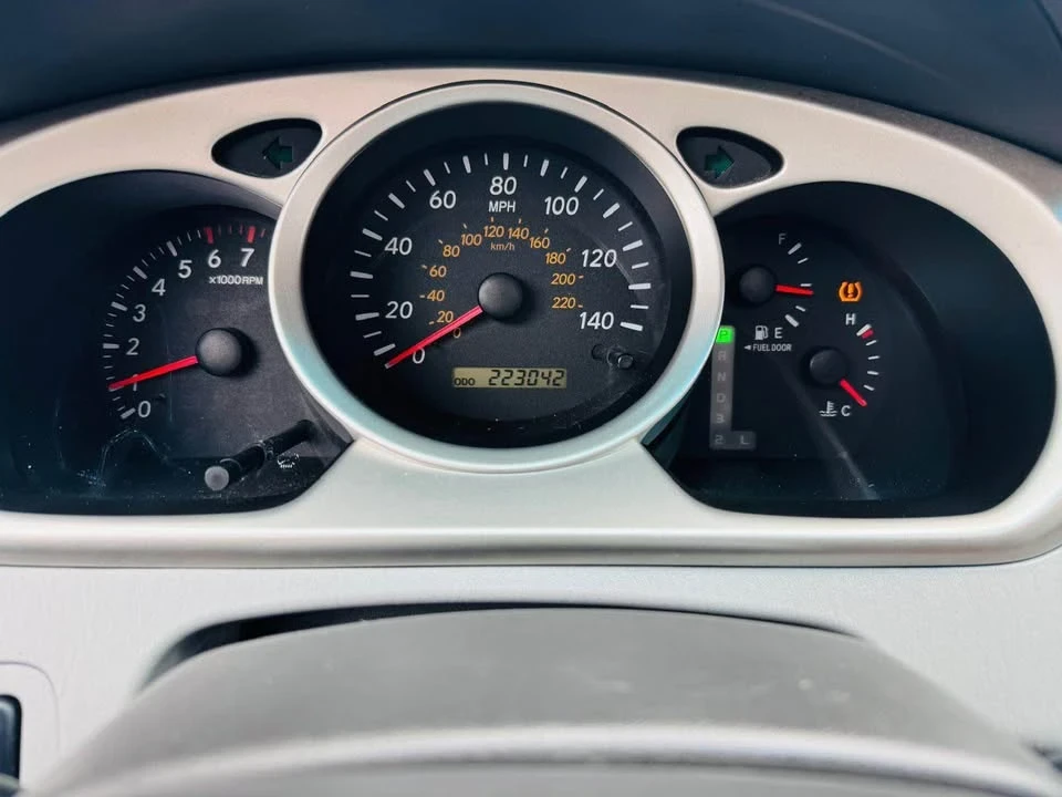 2004 Toyota Highlander - Image 13 of 13
