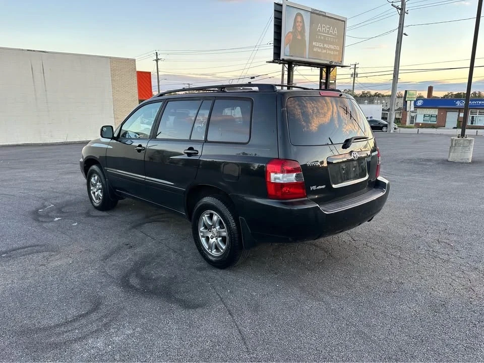 2004 Toyota Highlander - Image 3 of 11