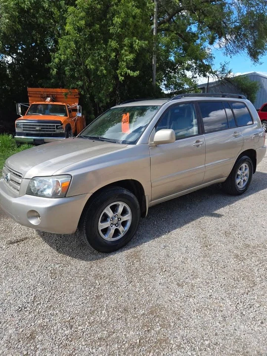 2004 Toyota Highlander - Image 2 of 8