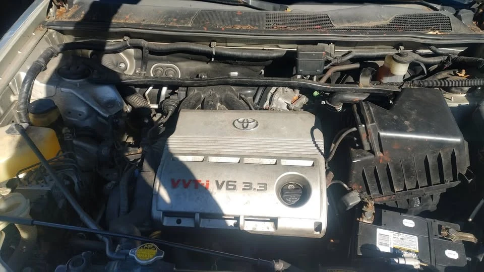 2004 Toyota Highlander - Image 9 of 14