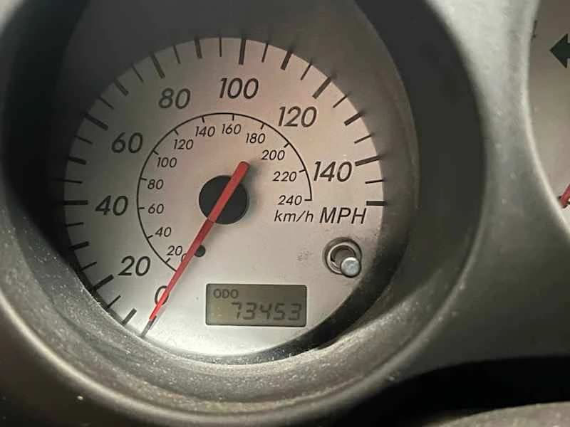 2004 Toyota MR2 Spyder/MR-S - Image 6 of 7