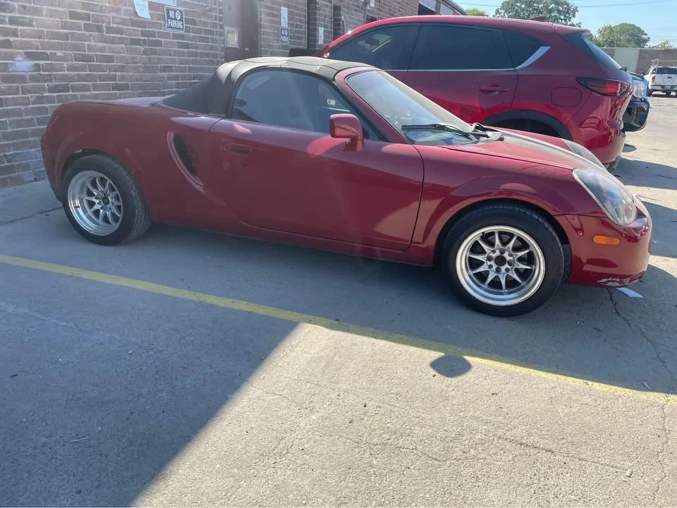 2004 Toyota MR2 Spyder/MR-S - Image 4 of 7