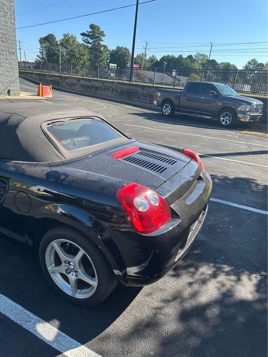 2004 Toyota MR2 Spyder/MR-S - Image 3 of 7