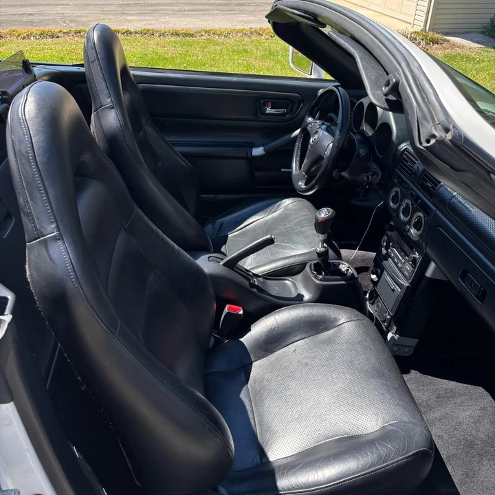 2004 Toyota MR2 Spyder/MR-S - Image 6 of 13