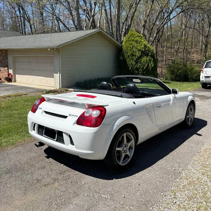 2004 Toyota MR2 Spyder/MR-S - Image 4 of 13