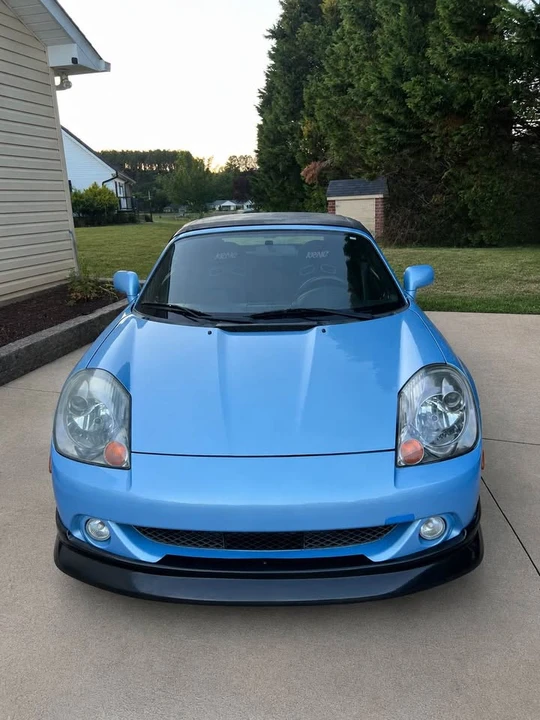 2004 Toyota MR2 Spyder/MR-S - Image 2 of 8