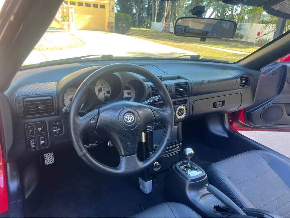 2004 Toyota MR2 Spyder/MR-S - Image 15 of 19