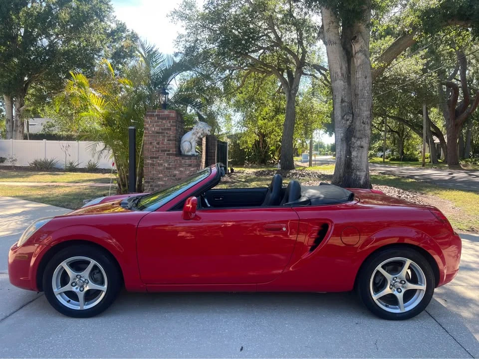 2004 Toyota MR2 Spyder/MR-S - Image 12 of 19