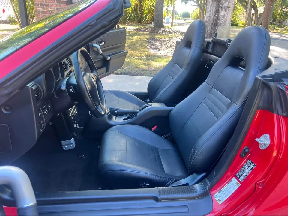 2004 Toyota MR2 Spyder/MR-S - Image 17 of 19
