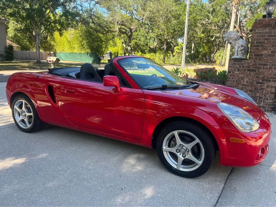 2004 Toyota MR2 Spyder/MR-S - Image 13 of 19