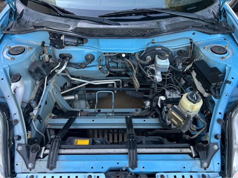 2004 Toyota MR2 Spyder/MR-S - Image 4 of 8