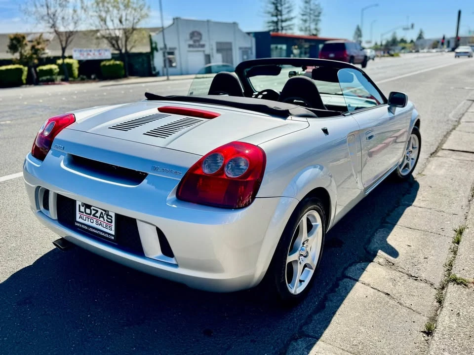 2004 Toyota MR2 Spyder/MR-S - Image 16 of 20