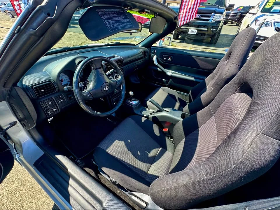 2004 Toyota MR2 Spyder/MR-S - Image 20 of 20