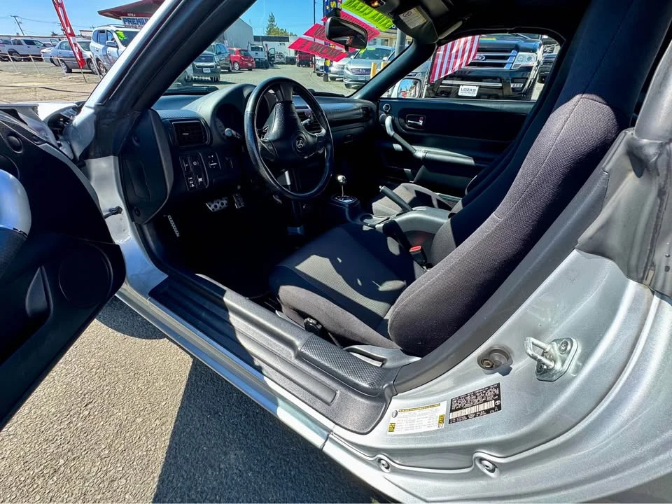 2004 Toyota MR2 Spyder/MR-S - Image 11 of 20