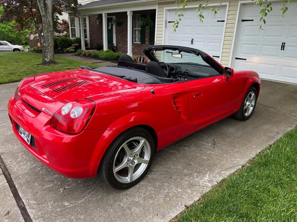 2004 Toyota MR2 Spyder/MR-S - Image 3 of 5