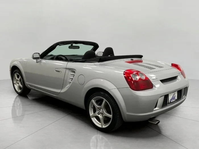 2004 Toyota MR2 Spyder/MR-S - Image 7 of 16