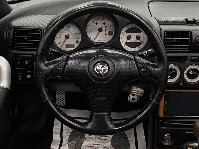 2004 Toyota MR2 Spyder/MR-S - Image 15 of 16