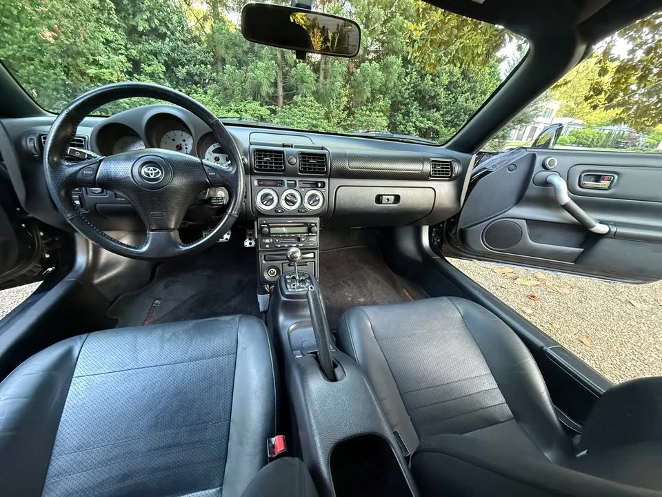 2004 Toyota MR2 Spyder/MR-S - Image 10 of 10