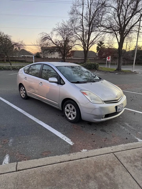 2004 Toyota Prius 2nd Gen - Image 7 of 10