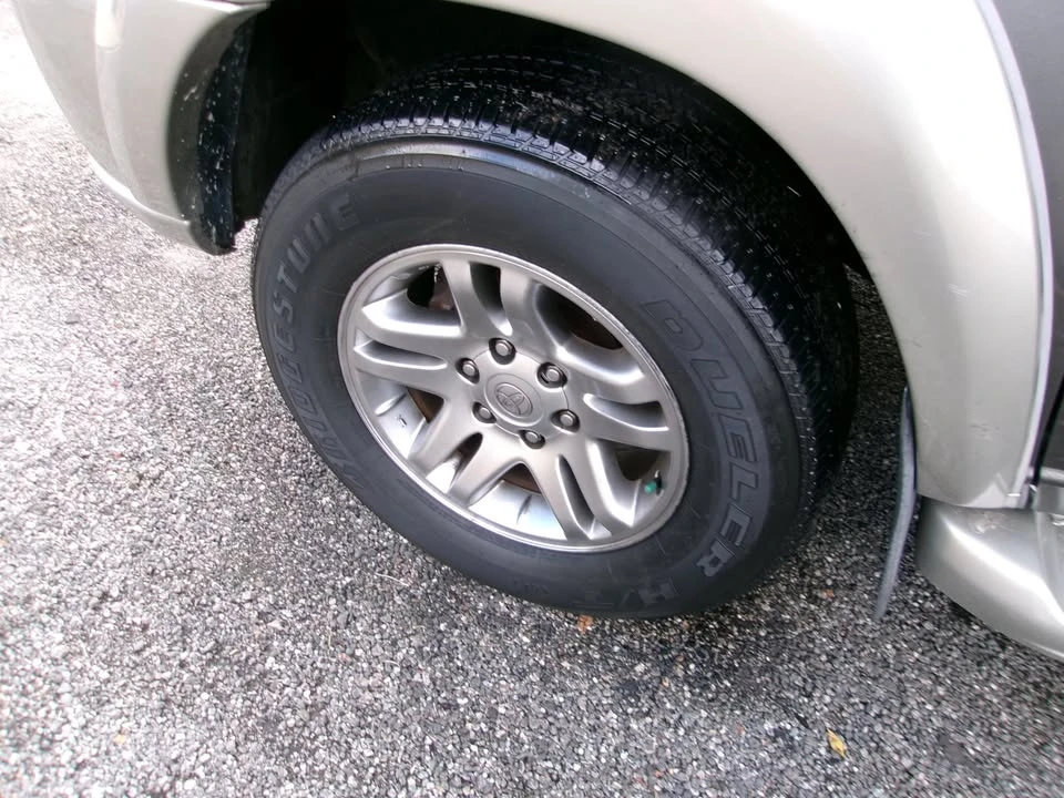 2004 Toyota Sequoia 1st Gen - Image 15 of 20