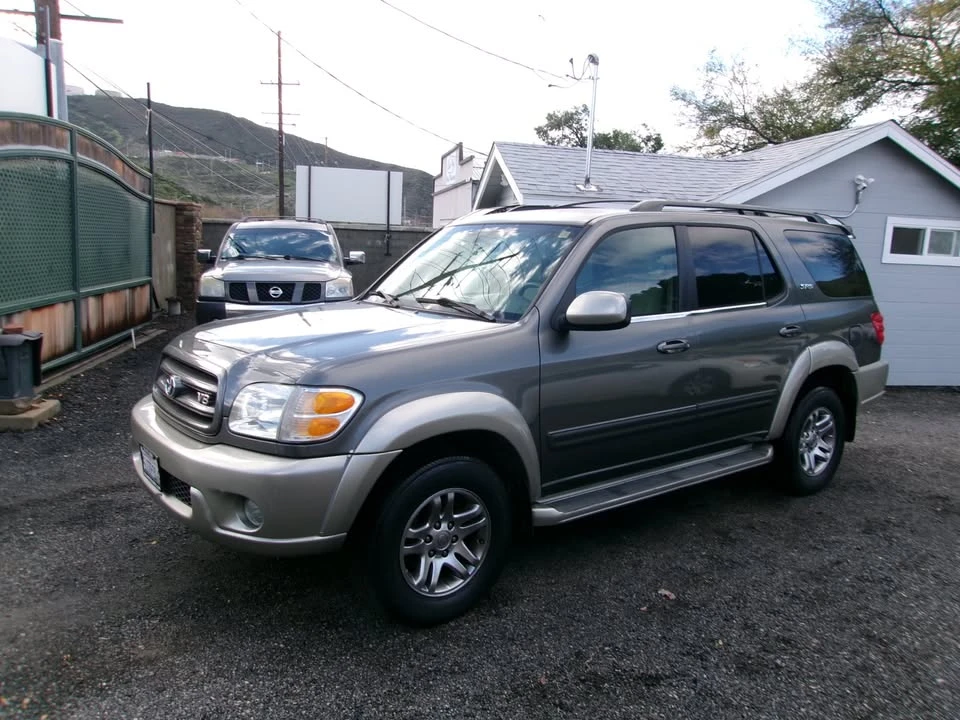 2004 Toyota Sequoia 1st Gen - Image 2 of 20