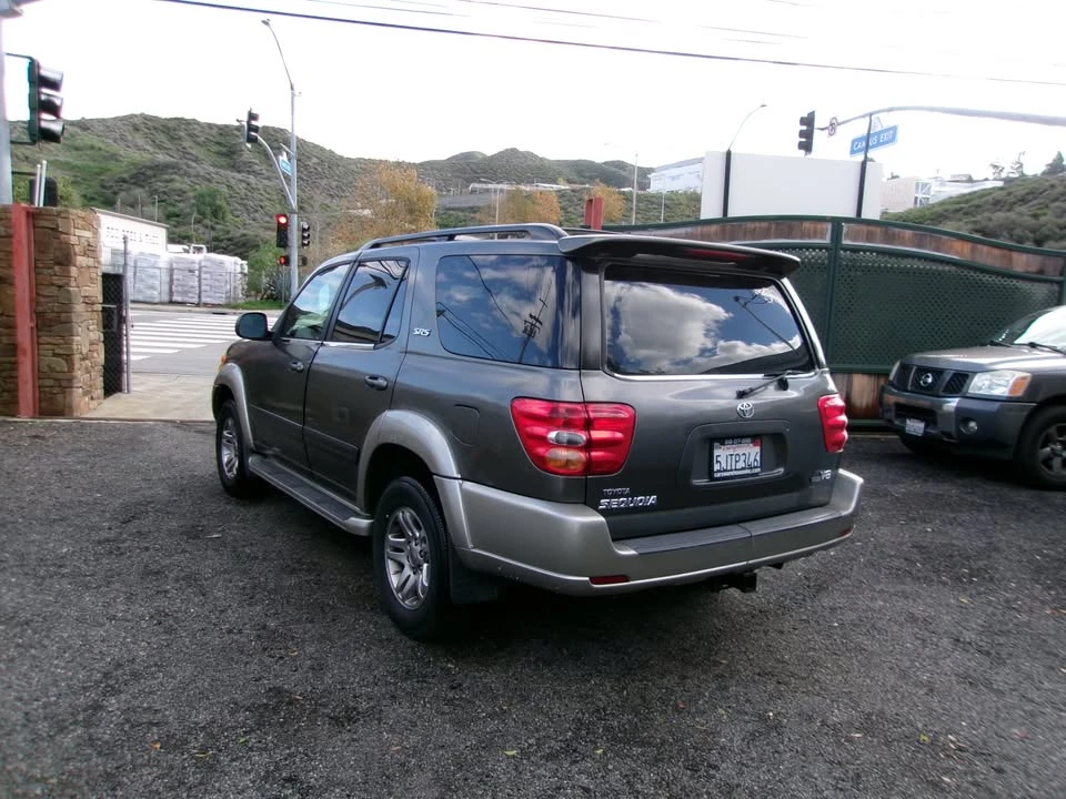2004 Toyota Sequoia 1st Gen - Image 6 of 20