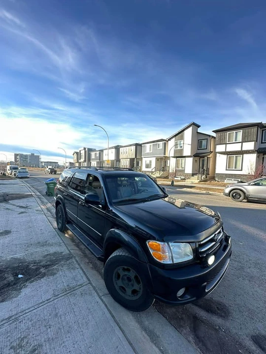 2004 Toyota Sequoia 1st Gen - Image 2 of 6