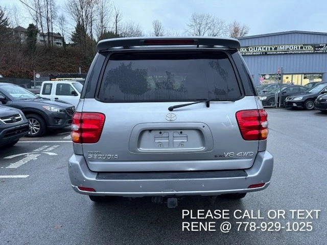 2004 Toyota Sequoia 1st Gen - Image 4 of 16